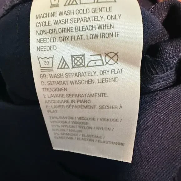 Susan Graver Ultra Stretch Pull-on Pedal Pushers NAVY BLUE Womens Size XS - Picture 10 of 10